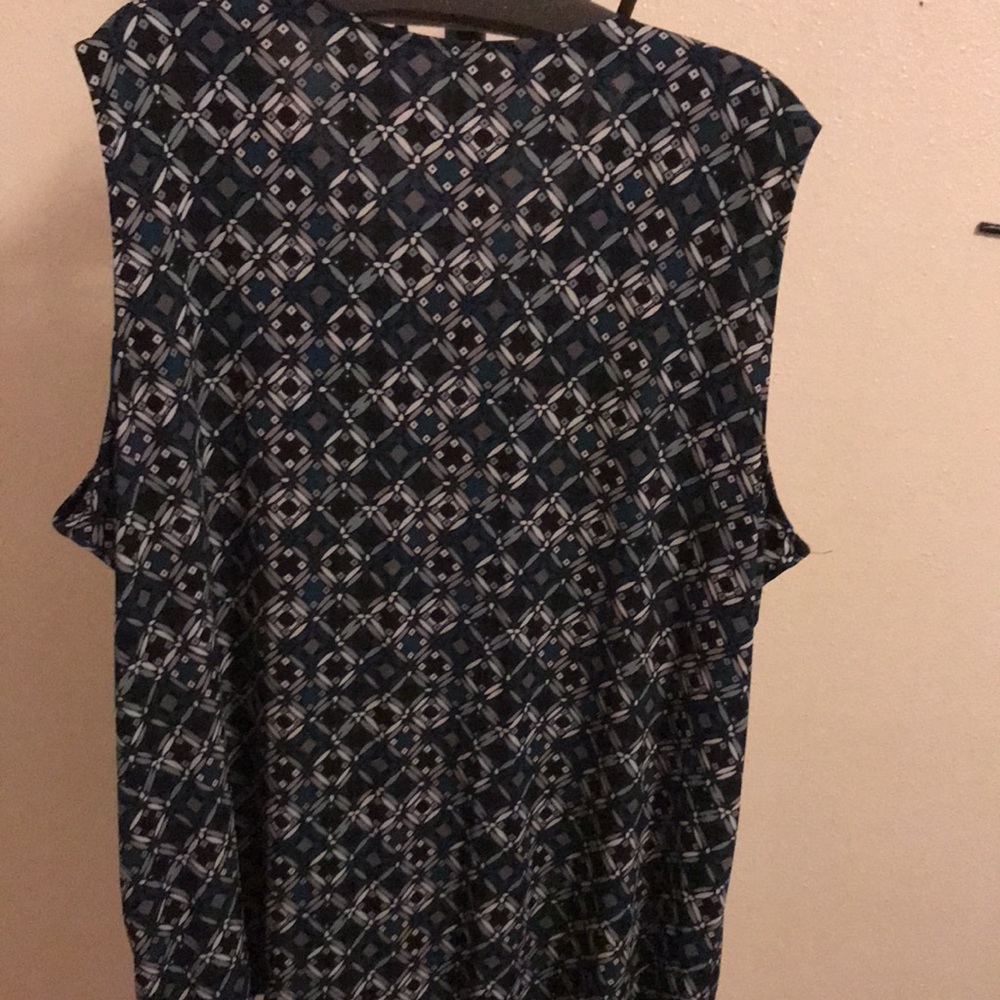 62) CJ Banks dressy tank/ sleeveless blouse - Picture 3 of 8